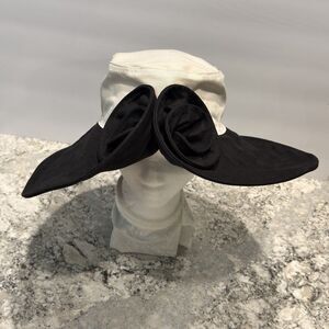 Ellanar Black & White Wide Brim Women’s Dress Hat Floral Accent One Size Vintage
